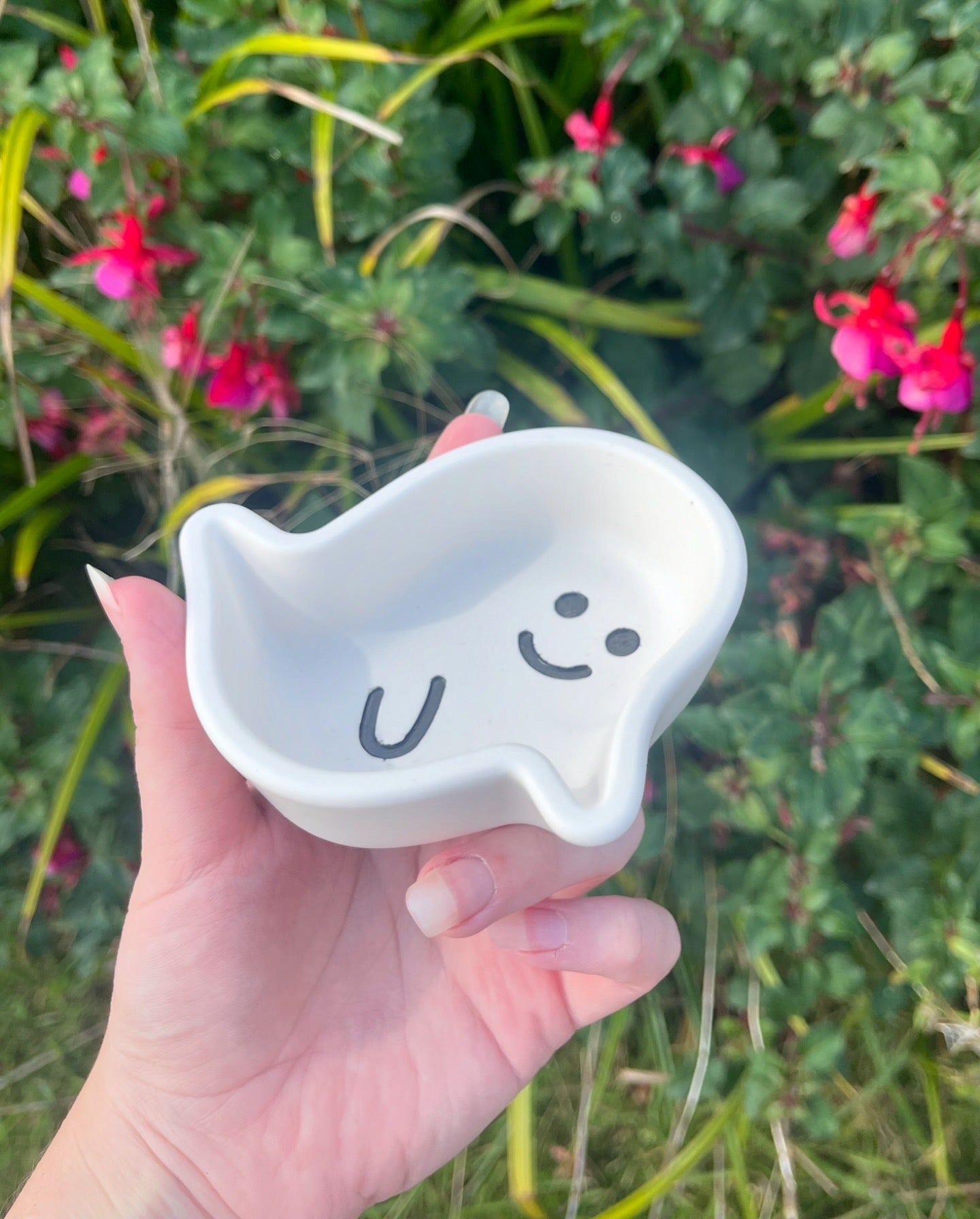 Ghost Shape Dish
